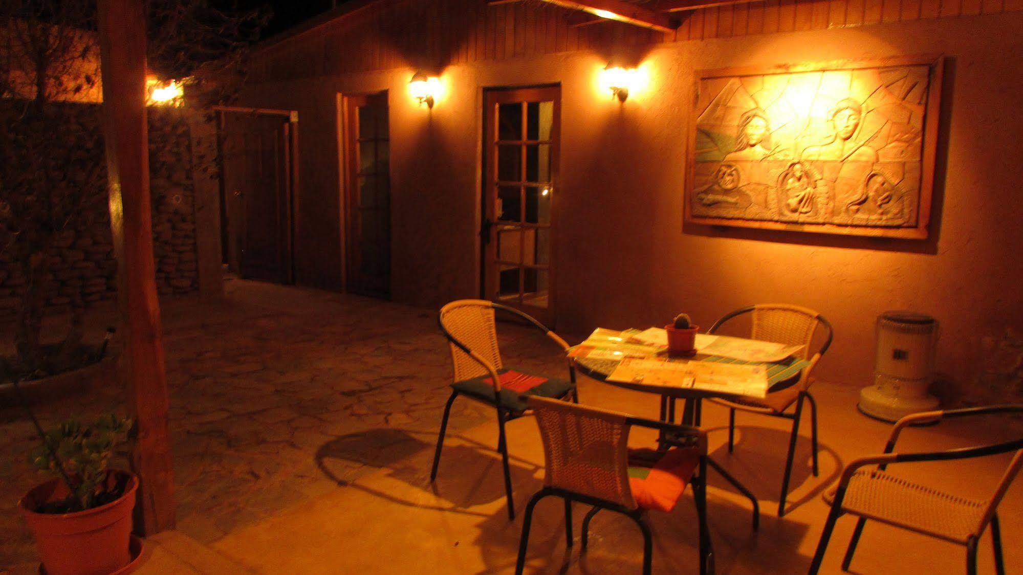 Hostal Desert サン・ペドロ・デ・アタカマ エクステリア 写真